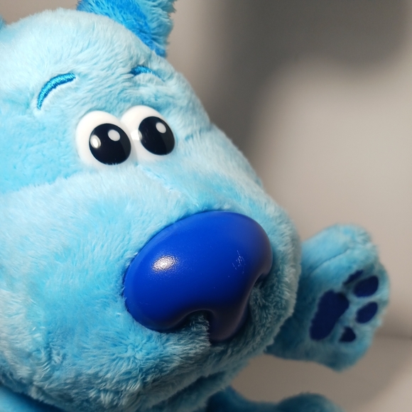 Blue's Clues Peekaboo Blue Plush Stuffed Animal Interactive Toy Dog - Picture 10 of 13